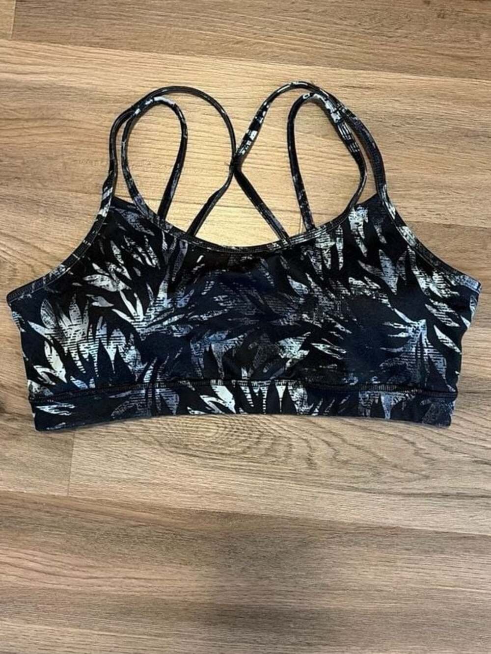 GAIAM Black & White Palm Leaf Print Strappy Back Sports Bra Size XL